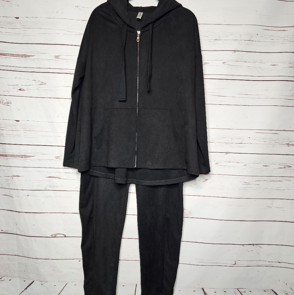 Cubism Black Relaxed Hooded Zip-Up Pant Set